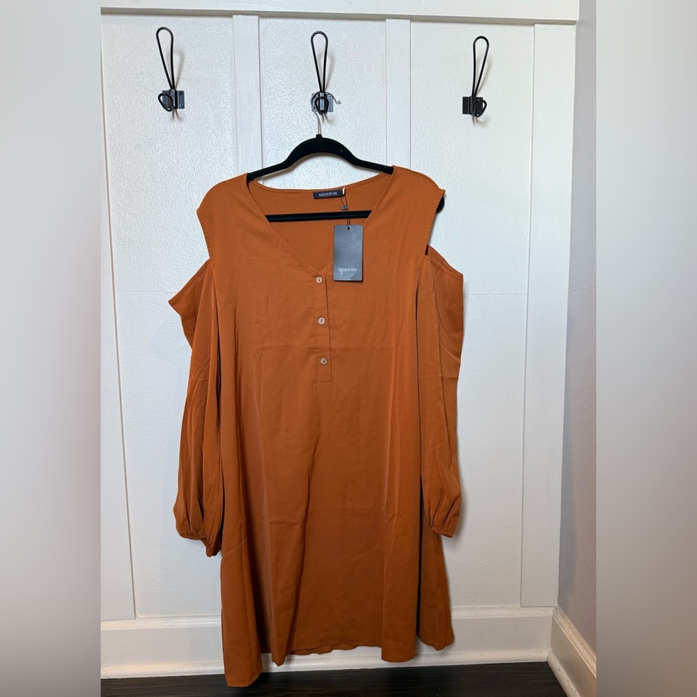 NWT Women’s Long Sleeve Mini Dress Off Shoulder V Neck Size Large Rust Orange